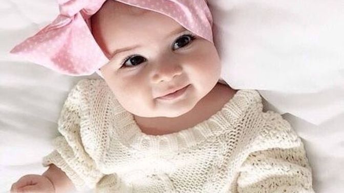 Bebek ile en çok kimin i̇lgilenmesi gerekir?
