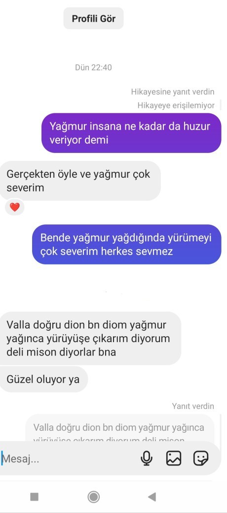 Ynwi tanıştığım kızın hikayesine yanıt verdim konuşma bu şekilde gelişti sizce umut var mı nasıl hareket etmeliyim?