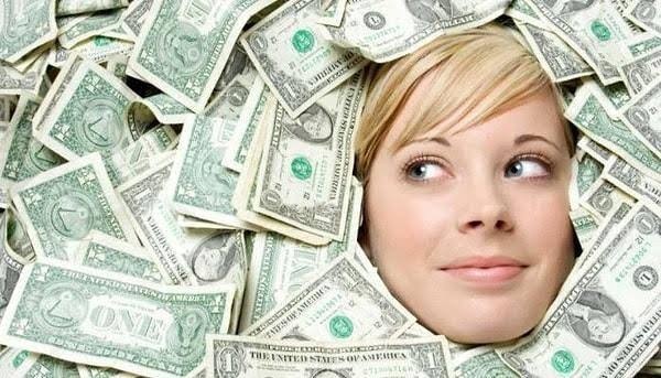 Sizce para bütün kapıları açar mı?