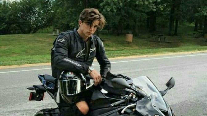 Motorsiklet kullanan erkeklere duyulan ilgi neden?