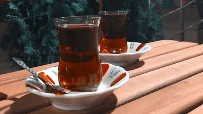 Çayı hangi bardakta içmeyi seversiniz?