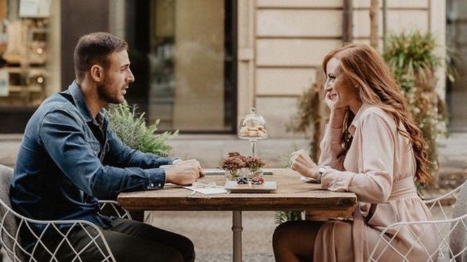 İlk buluşmada maaş soran biriyle sevgili olur musunuz?