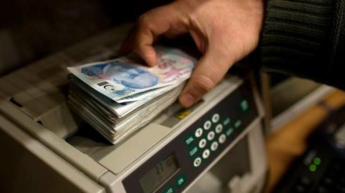 Eşiniz sizden gizli ailesine kredi çekebilir mi ?