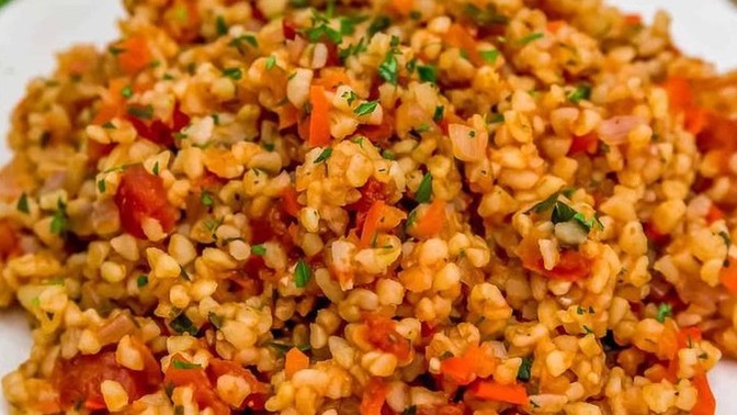 İftar sofrasında pirinç pilavı mı, bulgur pilavı mı daha çok tercih edersiniz 😋?
