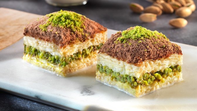 Klasik şerbetli baklava mı, soğuk baklava mı?
