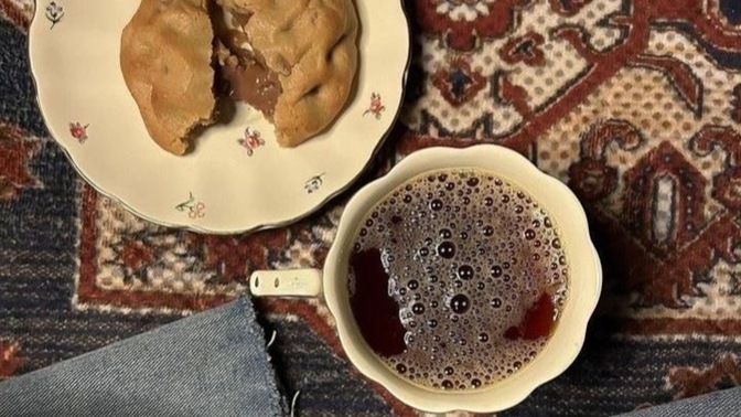 Çikolatalı tatlıların yanına çay mı kahve mi?