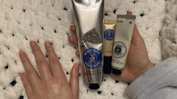 L’Occitane Shea El Bakım Serisi'ni denemenizi öneririm. Peki siz bu markanın hangi ürünlerini kullandınız?