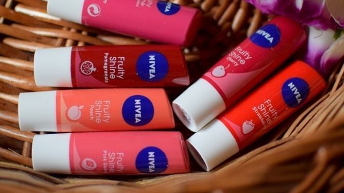 Dudak yağı mı Lipbalm mı?