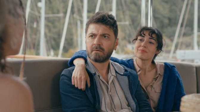 Lise mezunuyum diye sevgilim benden ayrıldı neden sizce?