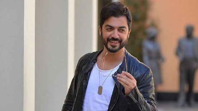 Yusuf Güney, Andromeda Galaksisi'nde bir sevgilisi olduğunu söylemiş. Şarkıcının açıklamaları hakkında ne düşünüyorsunuz?