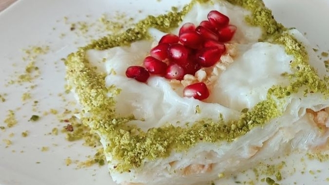 Ramazan sofralarının baştacı güllaç tatlısını en çok hangi kırmızı meyvelerle yakıştırıyorsunuz?