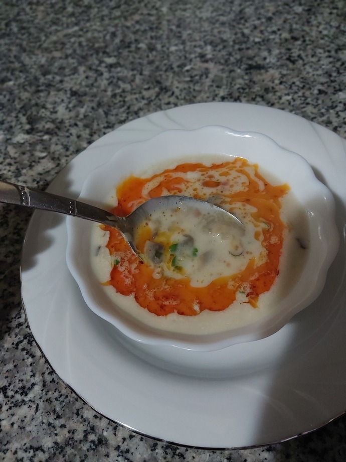 Kremalı mantar çorbası mercimek çorbasının yerini tutar mı?
