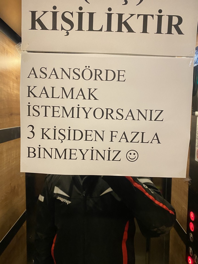 Hiç asansör de kaldınız mı?