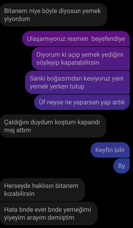 Arkadaşlar konuştuğun çocuk tek başına yaşıyor ama daha doğru düzgün aramalarıma ve mesajlarıma dönmüyor sizce normal mi?