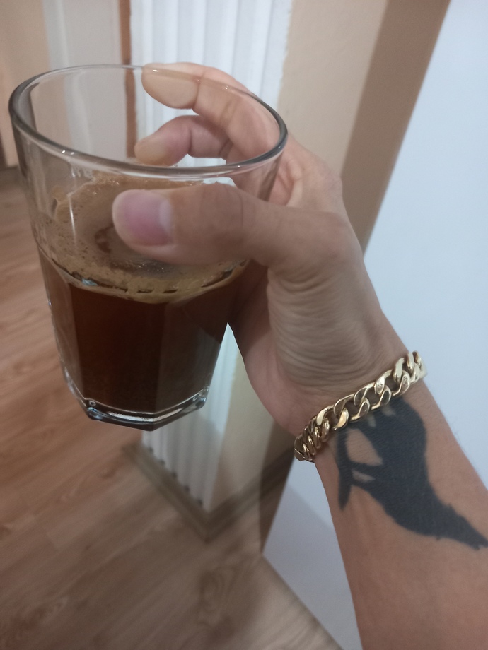 Kahve içmeden güne başlayamayan sadece ben miyim?