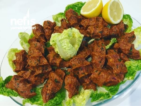 Etli Çiğköfte Mi, Etsiz Çiğ Köfte Mi?