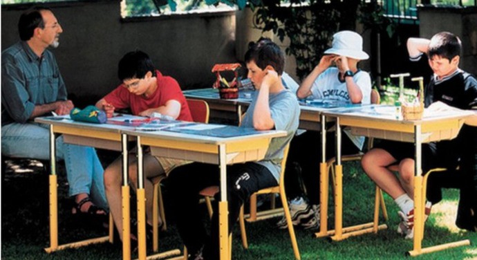 Günümüzün en büyük sorunu dinlememek ve dinlenmediği gibi anlamamak, anlaşılamamak