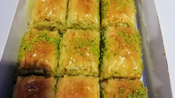 Aşk mı baklava mı?