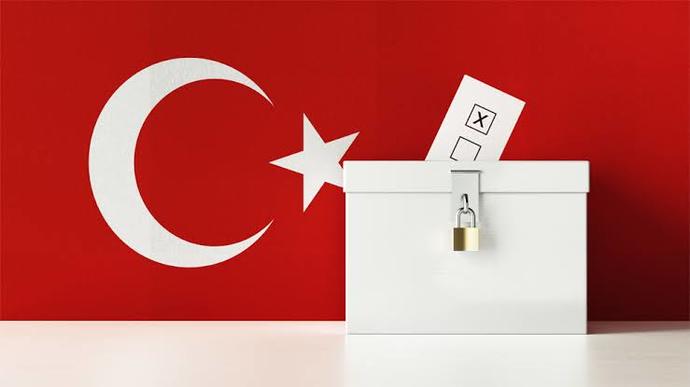 Seçim sonuçlarını benimle takip edip yorum yapacak kanka yı nerden bulabilirim?