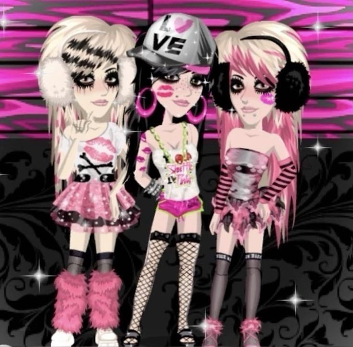 Hala MovieStarPlanet oynayan var mi?