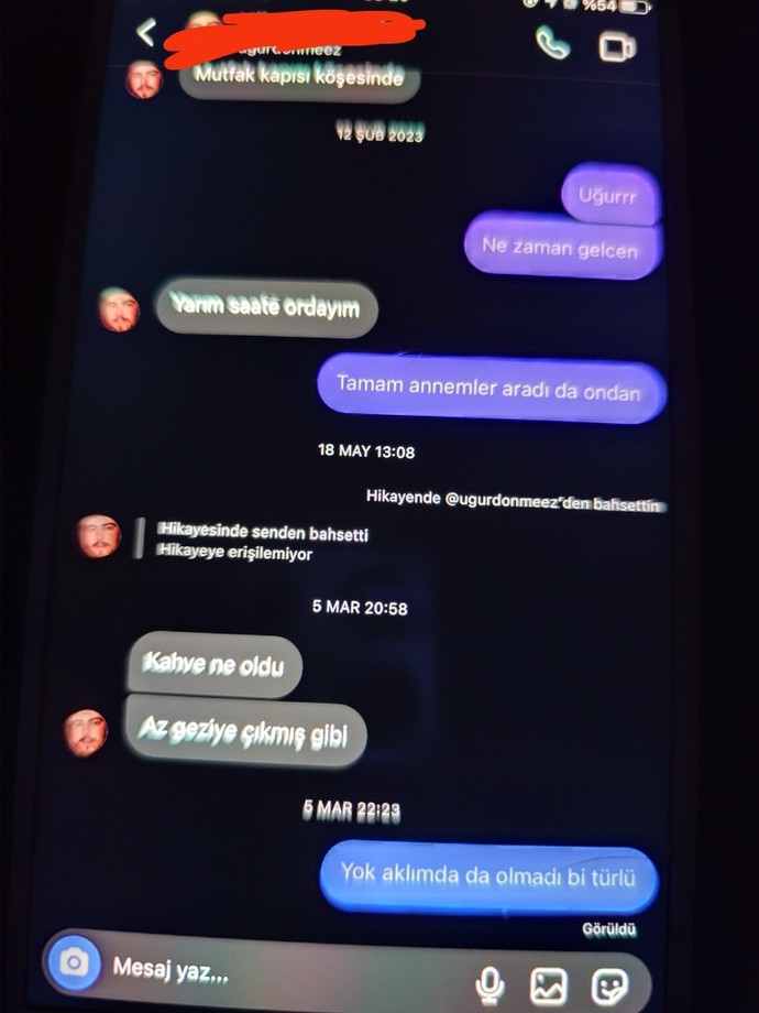 Sizce sevgilimin kız arkadaşının kocasiyla bu şekilde konuşması normal mi?