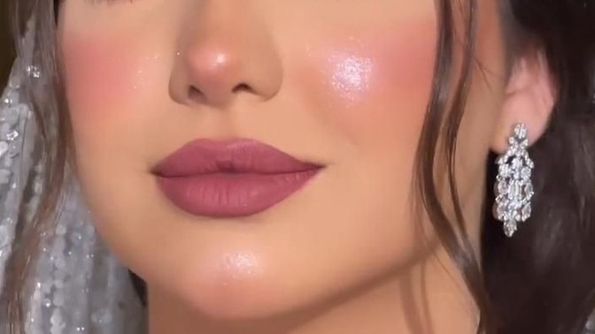 Hangi renk/tarz makyajı çok çarpıcı veya cesur buluyorsunuz?