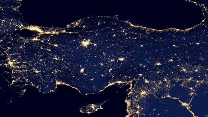 Bugün uzaya çıksanız hangi ülkenin üstünden geçmek istersiniz?