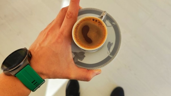 Kahveyi daha çok ayılıp kendine gelmek için mi içersin yoksa keyif için mi?