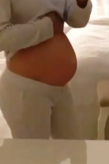 30. Haftada göbeğin düşmesi normal mi?