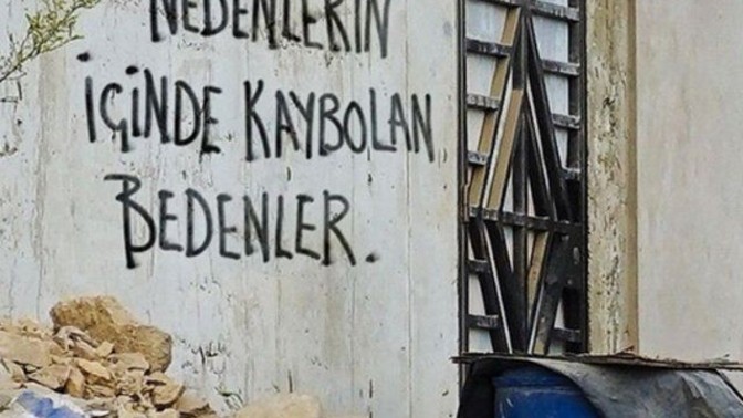 Duvar yazılarını sever misin?