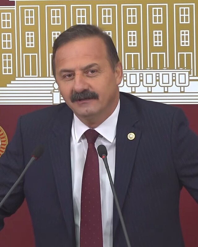 Sizce gelecekte sağ görüşlü kesim kimin etrafında toplanacak?