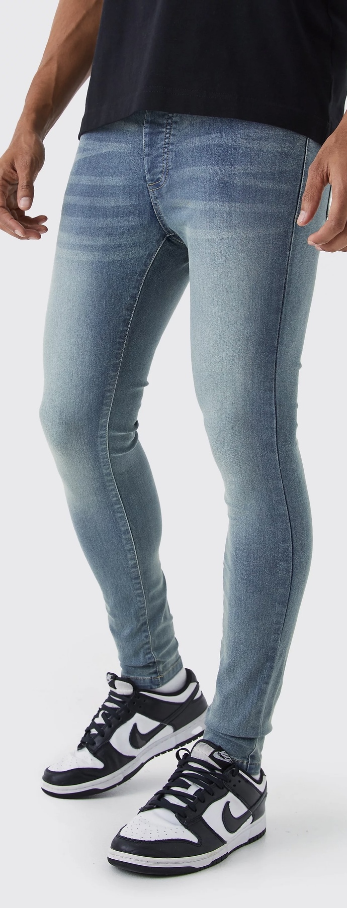 Taytalon ( skinny) giyen erkekler hakkında ne düşünüyorsunuz?