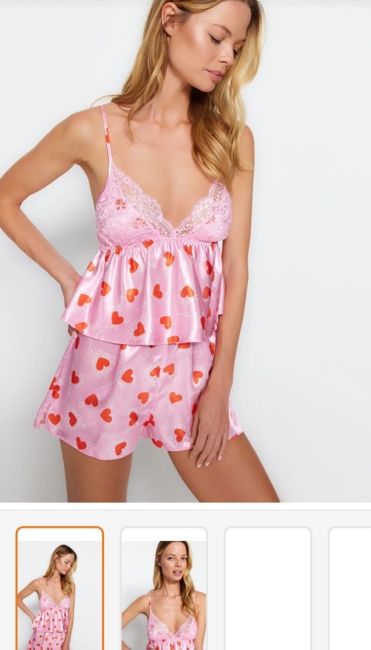 1 gece sevgilimle kalacağız hangi pijama daha tatlı?