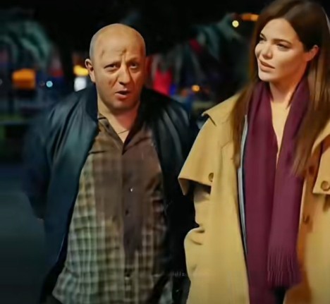 Her an yanınızda olduğunu düşündüğünüz hissettiğiniz biri var mı?