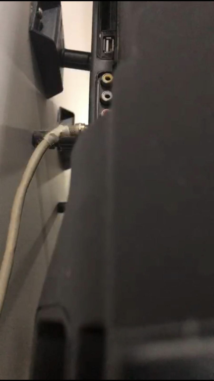 Laptobu bilgisayara bağlamak istiyoruz. Sizce bu tvde olur mu?