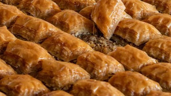 Kimlerin evinde ev baklavası olacak bu bayram?
