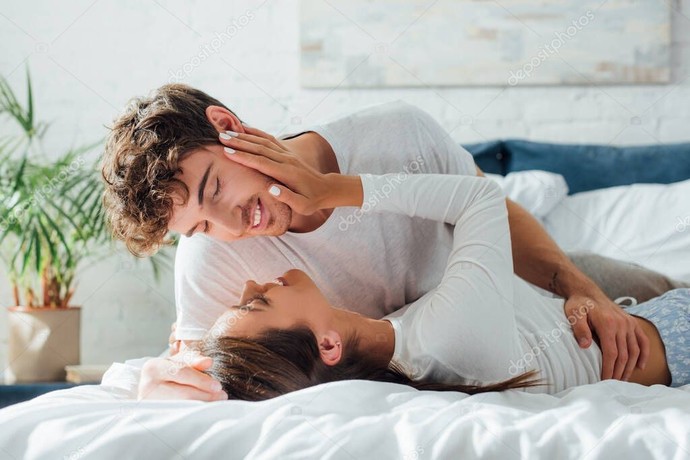 Partnerinizin dantelli iç çamaşırları giymesi sizi tahrik eder mi?