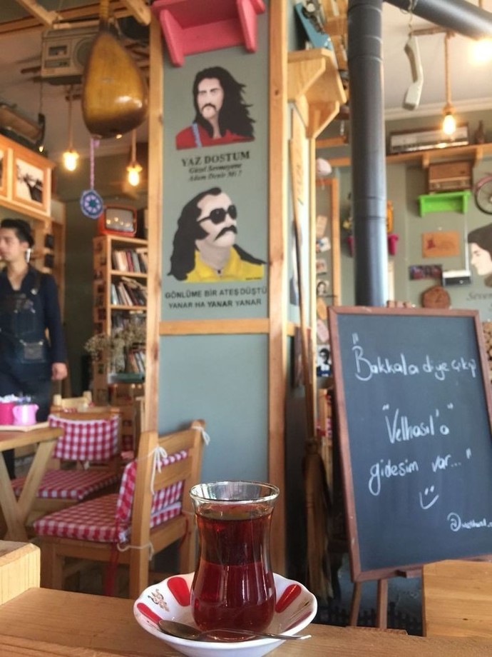 Nostaljik şarkı deyince aklınıza gelen ilk şarkı hangisidir?