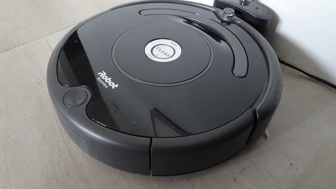 Yeni ev alan birine robot süpürgeden hediye olur mu?