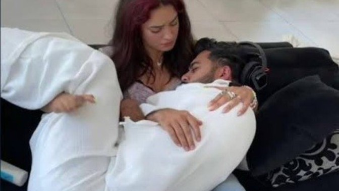 Sevgilinizi bebek gibi sevmek hoşunuza gider mi?