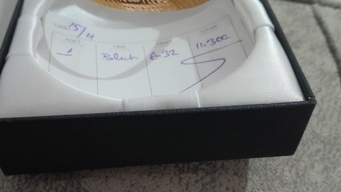 Aldığım bilezigin fiyatını 11 bin soyledi 6.32 dedim oyleyse aldığın fiyata alırım dedi saçma bilmiyor mu o grami ?