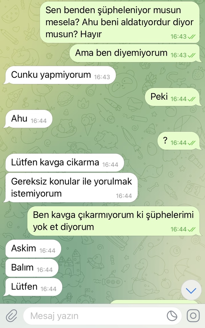 Erkek arkadaşımla yeniden barıştık ve şüphelerim olduğu için beni sosyal medyadan paylaşmasını istedim hayır dedi. Aldatıyor mudur?