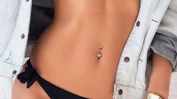 Gobek piercingi nasil duruyor?
