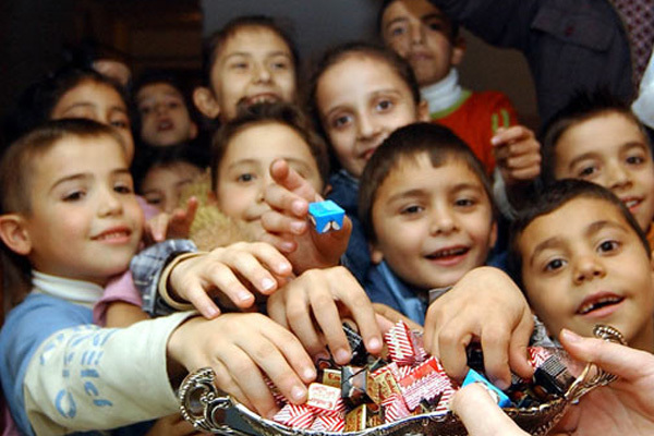 Bugün bayram, erken kalkın KScanlar! 🍬 Bayramda neler yapacaksınız?