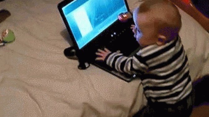 Online oyun oynarken anneniz salondan sizi çağırsa ne tepki verirsiniz?
