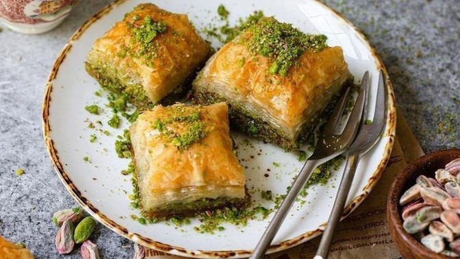 Baklavayı ne tür yiyenlerdensiniz?