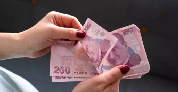 Şimdiden bayram harçlığı alan var mı?