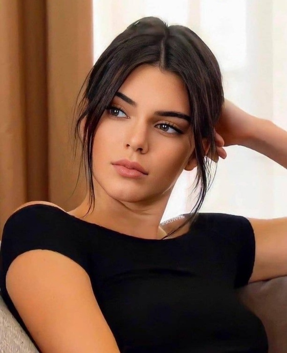 Dünyanın en güzel ünlü kadını sizce kim?
