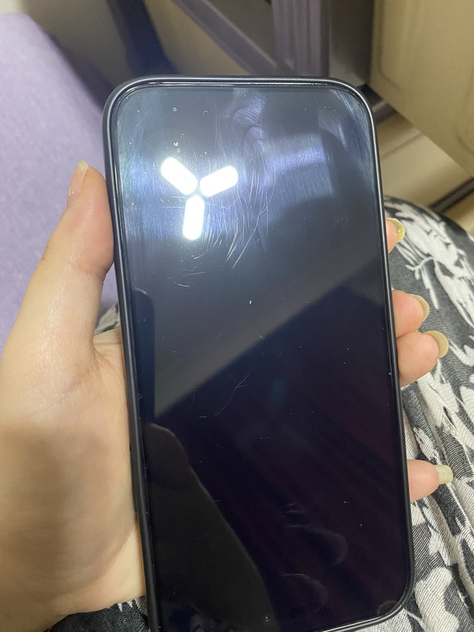 Arkadaslar iphone15 ekran cizikmi kirikmk?