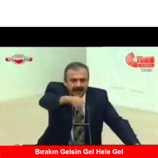 En yakın arkadaşın sevgiline iltifat etse tepkin ne olur?